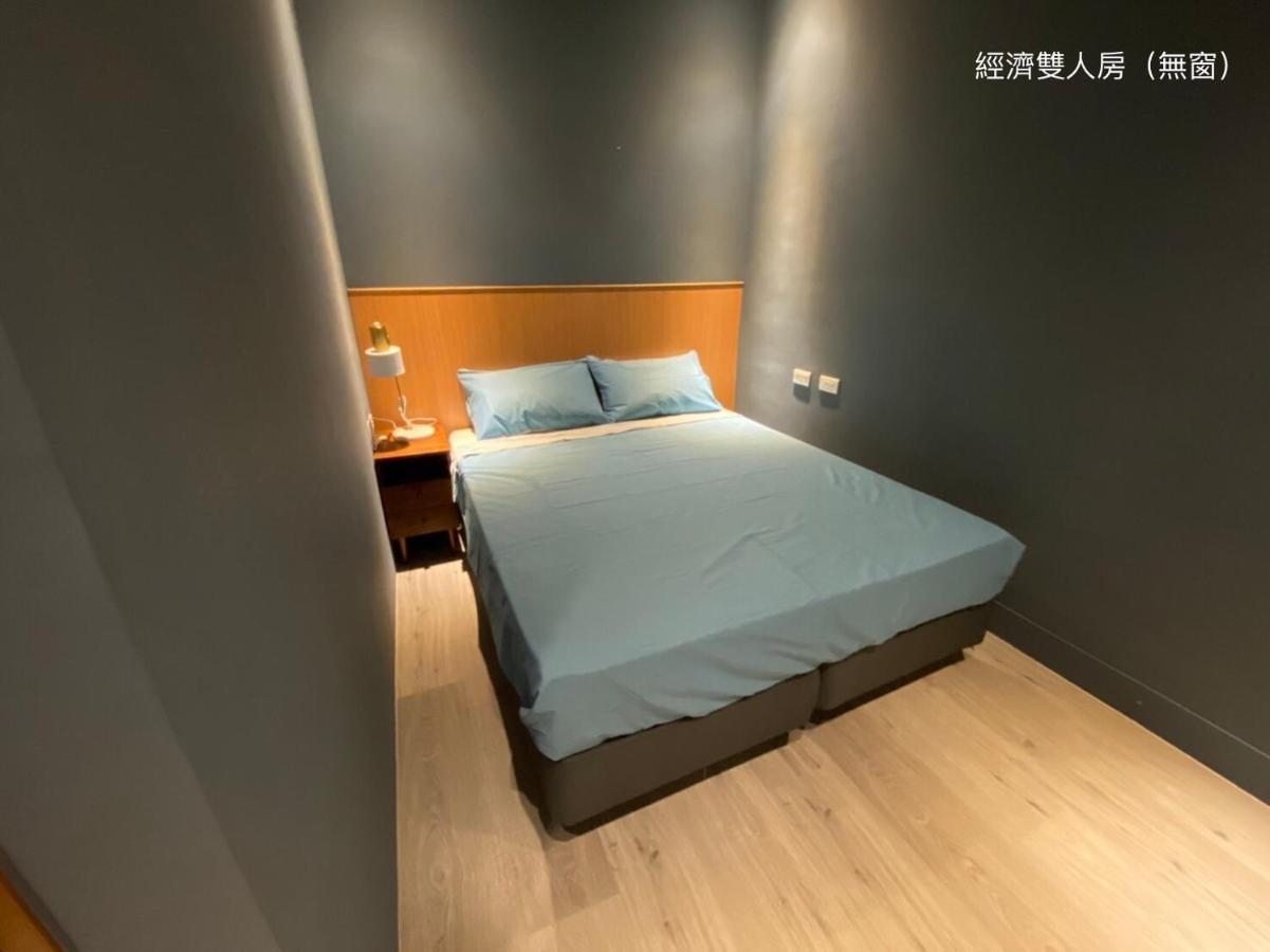 良文旅2館ryou Hotel Vintage - II 台南 エクステリア 写真